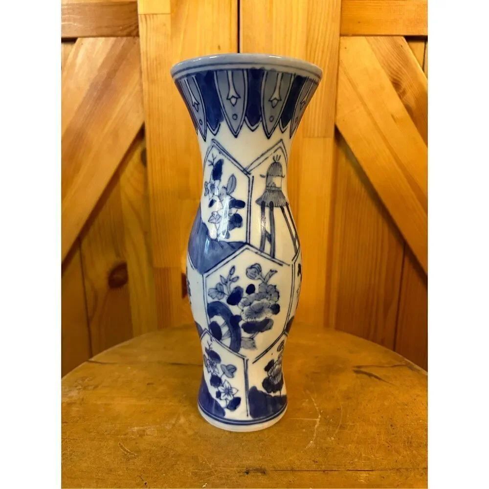 Chinoiserie Candle Holder Blue and White Porcelain Asian Floral Pattern (8203)